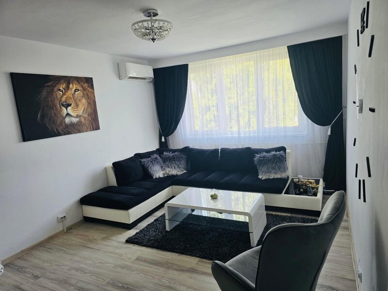 Nicolae Grigorescu, 10 minute metrou, Postavarul intersectie 1 Decembrie,